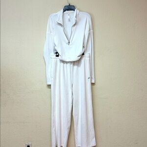 Fabletics womans Plush Ribbed Wide Leg pants and sweatshirt set size XL